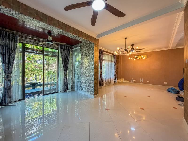 Semi-Detached House for Sale in Putrajaya (Putrajaya) - Fakhrul Imlan - Living Room - PropertyGuru.com.my