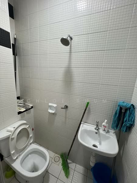 Kediaman Servis untuk Disewa di The Sky Executive Suites - Chloe Shum - Bathroom - PropertyGuru.com.my