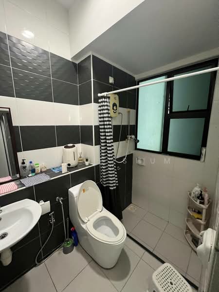 Kediaman Servis untuk Disewa di The Sky Executive Suites - Chloe Shum - Bathroom - PropertyGuru.com.my