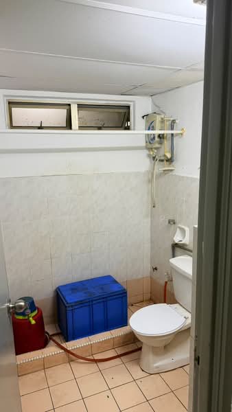 Pangsapuri untuk Disewa di Suria Kipark Damansara - Low Kok Pin - Bathroom - PropertyGuru.com.my