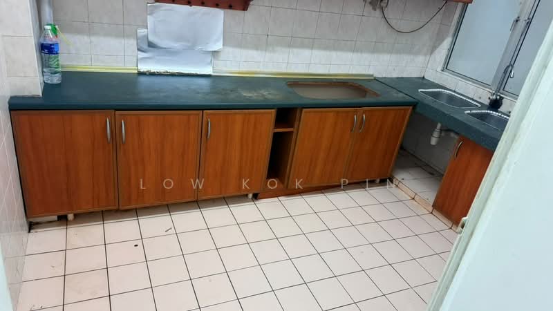 Pangsapuri untuk Disewa di Suria Kipark Damansara - Low Kok Pin - Kitchen - PropertyGuru.com.my