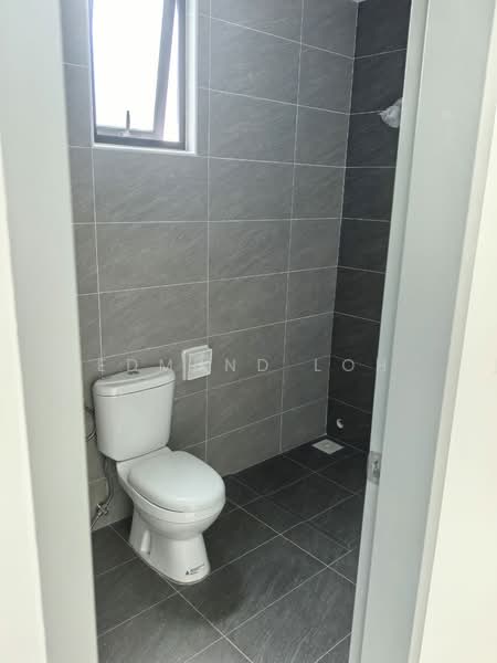 Rumah Teres 2-Tingkat untuk Dijual di Taman Desa Palma (Tebrau) - Edmund Loh - Bathroom - PropertyGuru.com.my