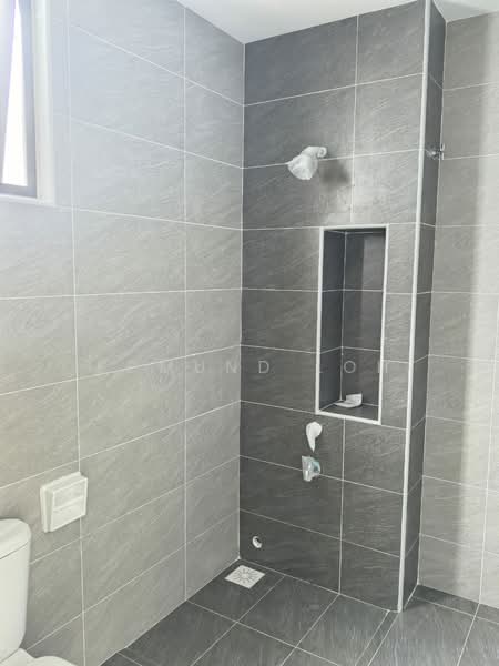 Rumah Teres 2-Tingkat untuk Dijual di Taman Desa Palma (Tebrau) - Edmund Loh - Bathroom - PropertyGuru.com.my