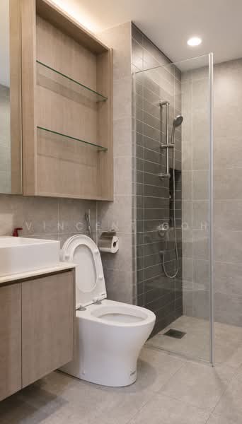 Service Residence for Sale at Millerz Square Serviced Residence - Vincent Goh - Bathroom - PropertyGuru.com.my