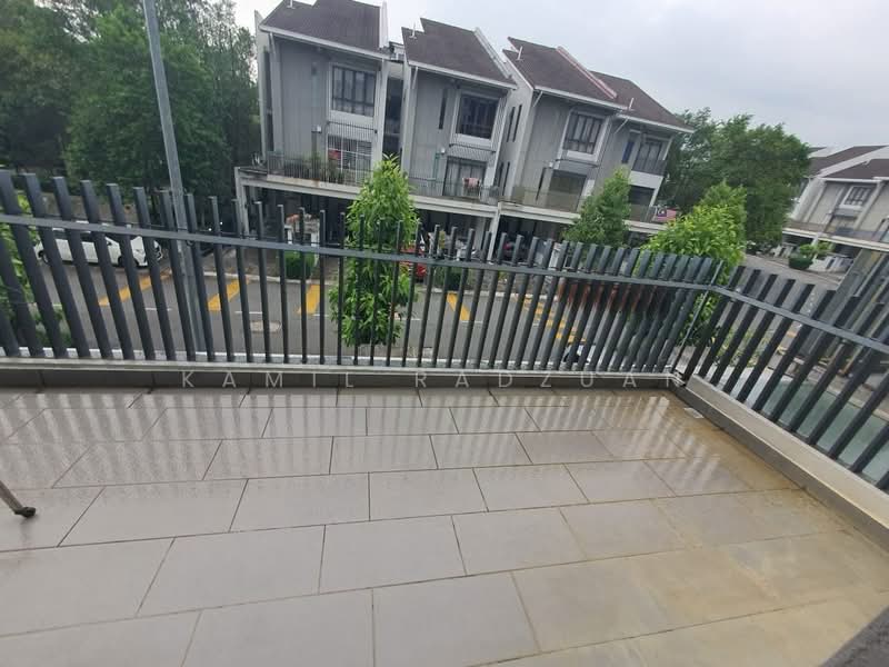 Rumah Bandar untuk Disewa di Bangi (Selangor) - Kamil Radzuan - Exterior - PropertyGuru.com.my