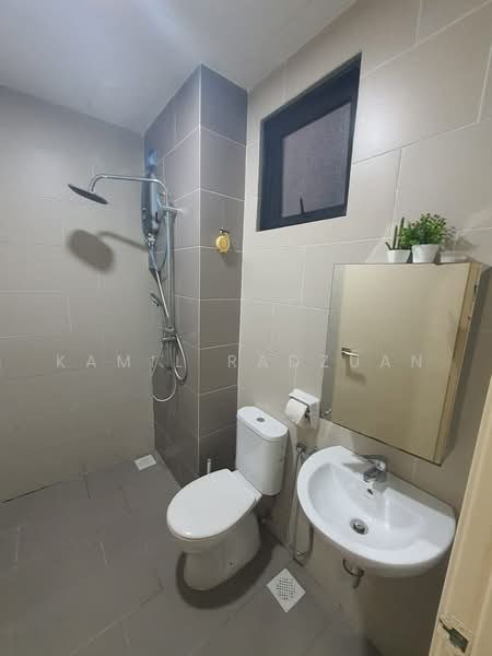 Rumah Bandar untuk Disewa di Bangi (Selangor) - Kamil Radzuan - Bathroom - PropertyGuru.com.my