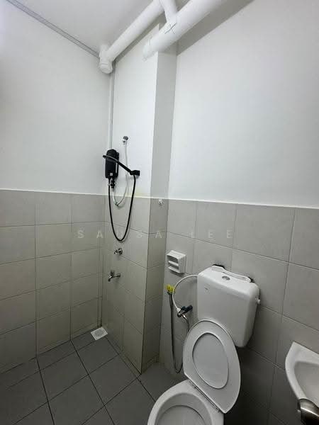 Rumah Bandar untuk Disewa di Bandar Putra Kulai (Kulai) - Sausa Lee - Bathroom - PropertyGuru.com.my