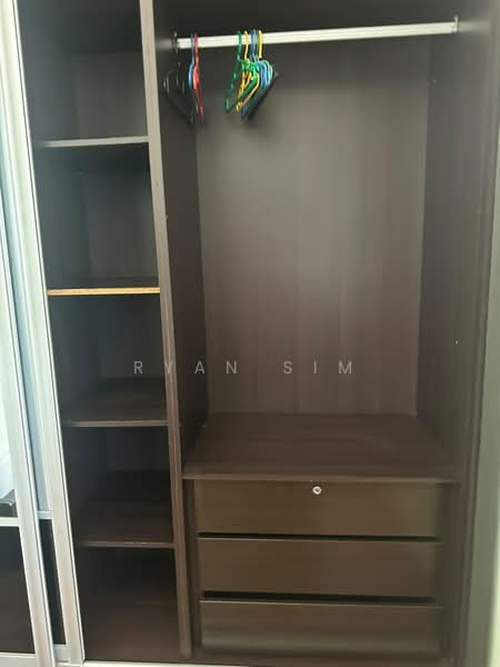 Rumah Teres 2-Tingkat untuk Dijual di Taman Merak (Sungai Dua) - Ryan Sim - PropertyGuru.com.my