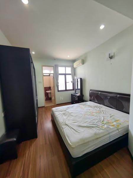 2-storey Terraced House for Sale in Taman Merak (Sungai Dua) - Ryan Sim - Bedroom - PropertyGuru.com.my