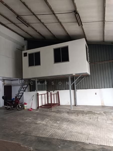 Kilang Berkembar untuk Disewa di Taman Desa Jaya (Johor Bahru) - Carson . - Exterior - PropertyGuru.com.my