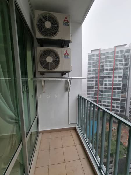 Kediaman Servis untuk Dijual di Greenfield Regency - Joe Loh - Balcony - PropertyGuru.com.my