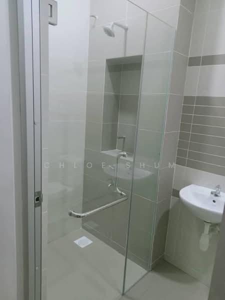 Kondominium untuk Disewa di The Seed Taman Sutera Utama - Chloe Shum - Bathroom - PropertyGuru.com.my