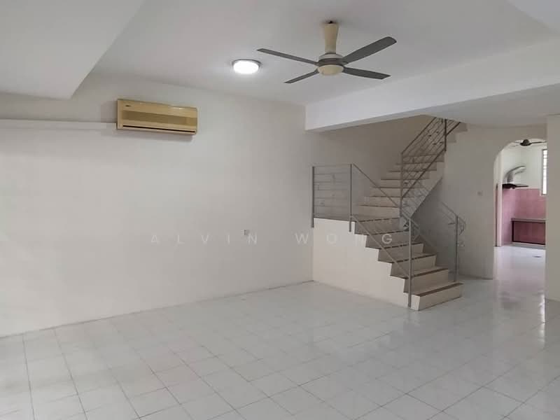 2.5-storey Terraced House for Sale in Taman Menglembu Impiana Adril (Menglembu) - Alvin Wong - Living Room - PropertyGuru.com.my