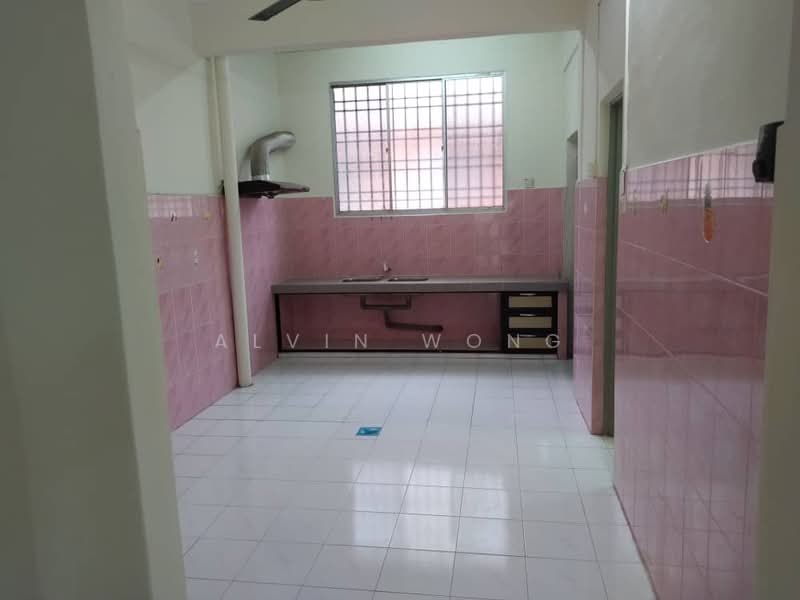 2.5-storey Terraced House for Sale in Taman Menglembu Impiana Adril (Menglembu) - Alvin Wong - Kitchen - PropertyGuru.com.my