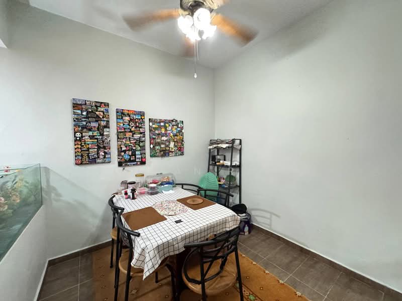 Rumah Teres 3 Tingkat untuk Dijual di Ampang Jaya (Ampang) - Ridhwan Razak - Dining Room - PropertyGuru.com.my
