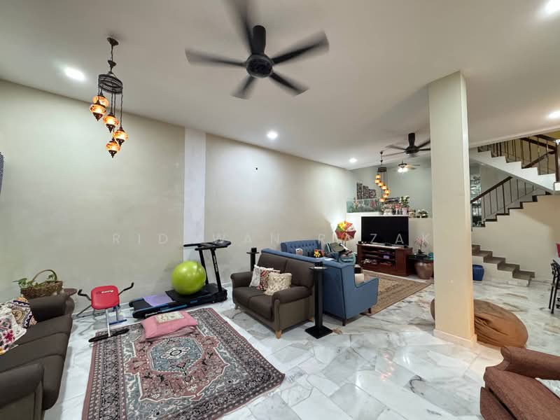 Rumah Teres 3 Tingkat untuk Dijual di Ampang Jaya (Ampang) - Ridhwan Razak - Living Room - PropertyGuru.com.my