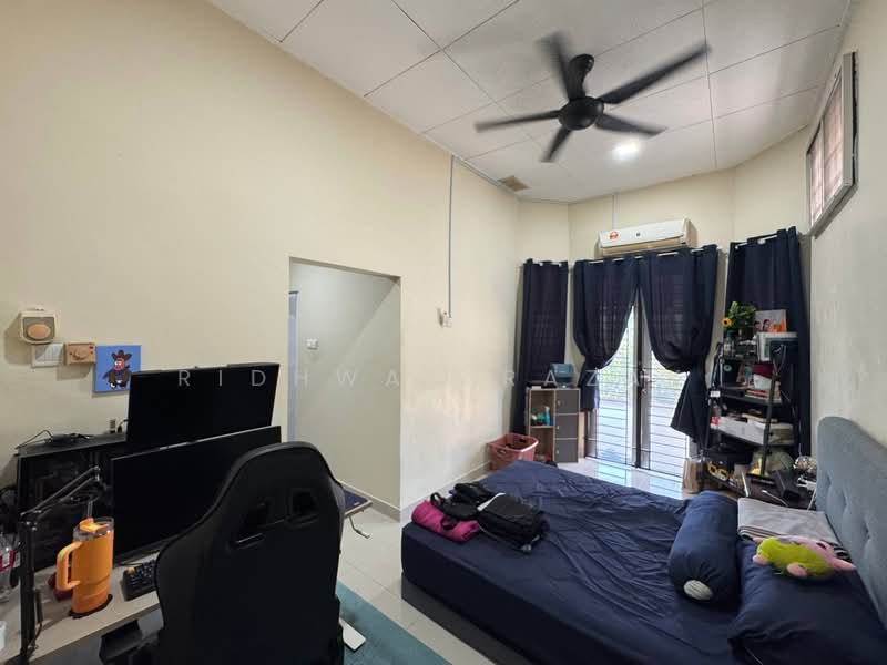 Rumah Teres 3 Tingkat untuk Dijual di Ampang Jaya (Ampang) - Ridhwan Razak - Bedroom - PropertyGuru.com.my