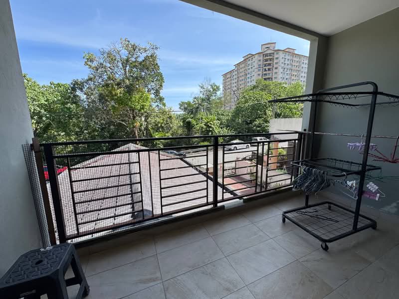 Rumah Teres 3 Tingkat untuk Dijual di Ampang Jaya (Ampang) - Ridhwan Razak - Balcony - PropertyGuru.com.my