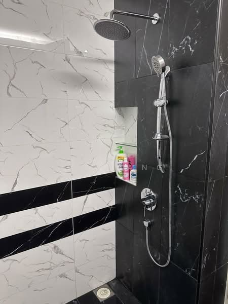 Condominium for Rent at QuayWest Residence - Kah Yang - Bathroom - PropertyGuru.com.my