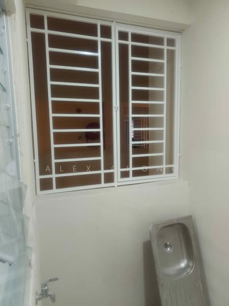 Condominium for Rent at Residensi Sateria - Alex Chong - Interior - PropertyGuru.com.my