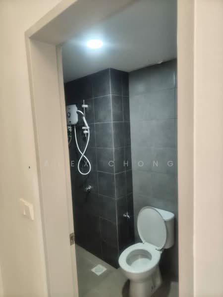 Condominium for Rent at Residensi Sateria - Alex Chong - Bathroom - PropertyGuru.com.my