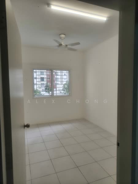 Condominium for Rent at Residensi Sateria - Alex Chong - Interior - PropertyGuru.com.my