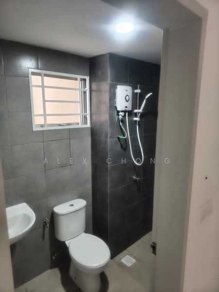 Condominium for Rent at Residensi Sateria - Alex Chong - Bathroom - PropertyGuru.com.my