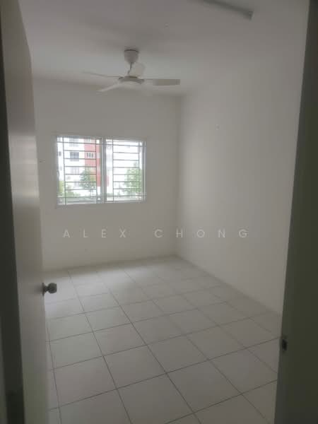 Condominium for Rent at Residensi Sateria - Alex Chong - Interior - PropertyGuru.com.my