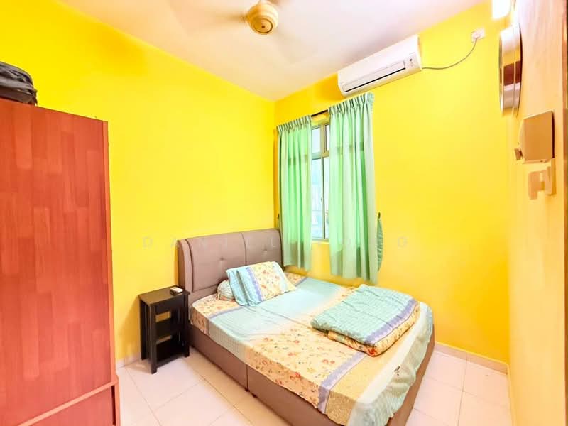 Rumah Teres 2 Tingkat untuk Dijual di Taman Daya (Johor Bahru) - Daniel Yong - Bedroom - PropertyGuru.com.my