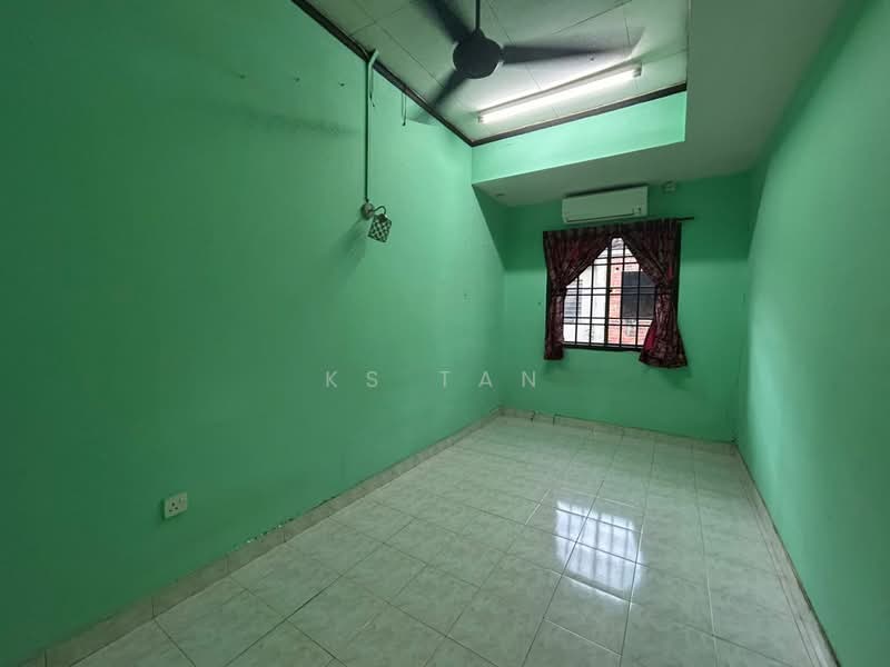 Rumah Teres 2-Tingkat untuk Dijual di Taman Mutiara Rini (Skudai) - KS Tan - PropertyGuru.com.my