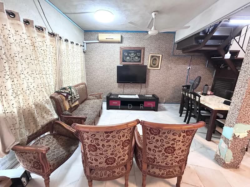 Rumah Teres 2 Tingkat untuk Dijual di Puchong (Selangor) - Ali Idris - Living Room - PropertyGuru.com.my