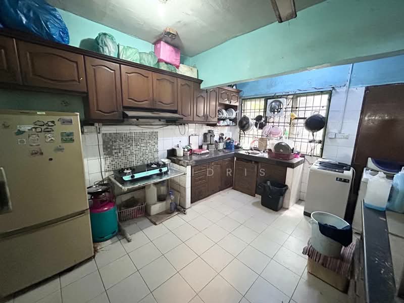 Rumah Teres 2 Tingkat untuk Dijual di Puchong (Selangor) - Ali Idris - Kitchen - PropertyGuru.com.my