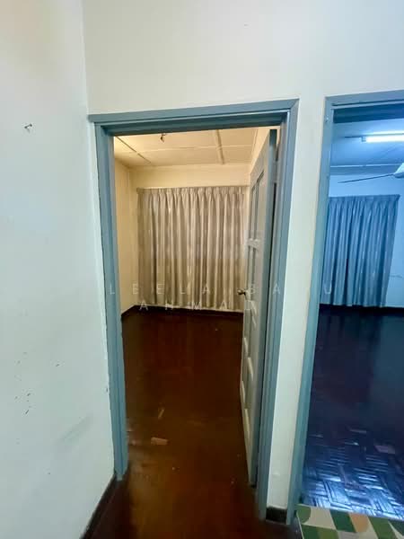 Flat for Sale at Section 28 Shah Alam - Jaleela Banu Ahmad - Interior - PropertyGuru.com.my