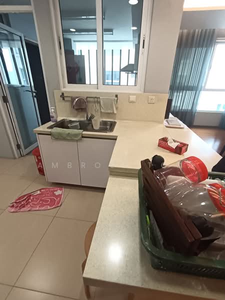 Condominium for Sale at Hijauan Kiara - Ambrose Too - Kitchen - PropertyGuru.com.my