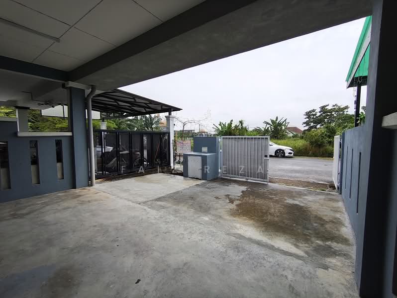 2-storey Terraced House for Sale in Banting (Selangor) - FAIZ REZA - Exterior - PropertyGuru.com.my