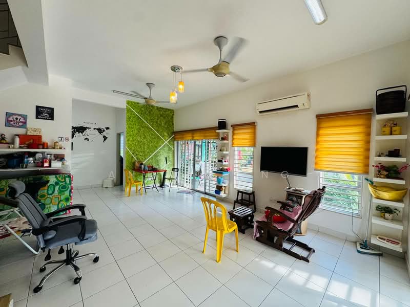2-storey Terraced House for Sale in Bandar Bukit Raja (Klang) - Andrew Ang - Living Room - PropertyGuru.com.my