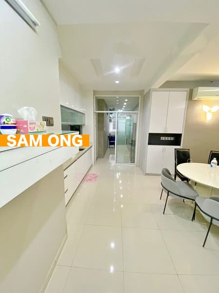 Kondominium untuk Dijual di One World 1 - Cayden Choong - Kitchen - PropertyGuru.com.my