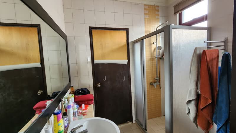 Semi-Detached House for Sale in Kota Kemuning (Shah Alam) - J J - Bathroom - PropertyGuru.com.my