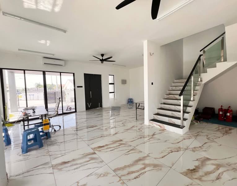 Rumah Berkembar untuk Dijual di Teluk Intan (Perak) - Kevin Chai - Living Room - PropertyGuru.com.my
