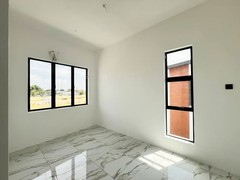 Rumah Berkembar untuk Dijual di Teluk Intan (Perak) - Kevin Chai - Bedroom - PropertyGuru.com.my
