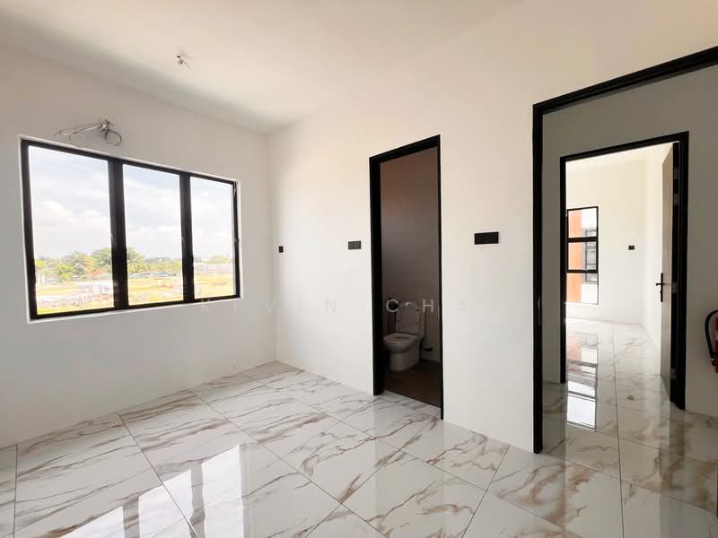 Rumah Berkembar untuk Dijual di Teluk Intan (Perak) - Kevin Chai - Bedroom - PropertyGuru.com.my
