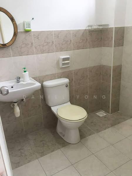 Servis Apartment untuk Dijual di Nusa Perdana Apartment - Daniel Yong - Bathroom - PropertyGuru.com.my
