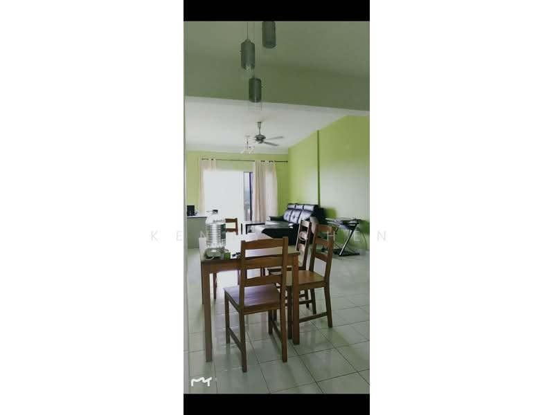 Apartment for Sale at Anggerik Villa 2 - Kenny Chen - Living Room - PropertyGuru.com.my