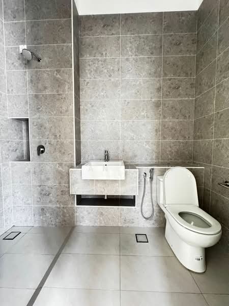 Rumah Teres 2-Tingkat untuk Dijual di Taman Ekoflora (Johor Bahru) - Ziyan Liew - Bathroom - PropertyGuru.com.my