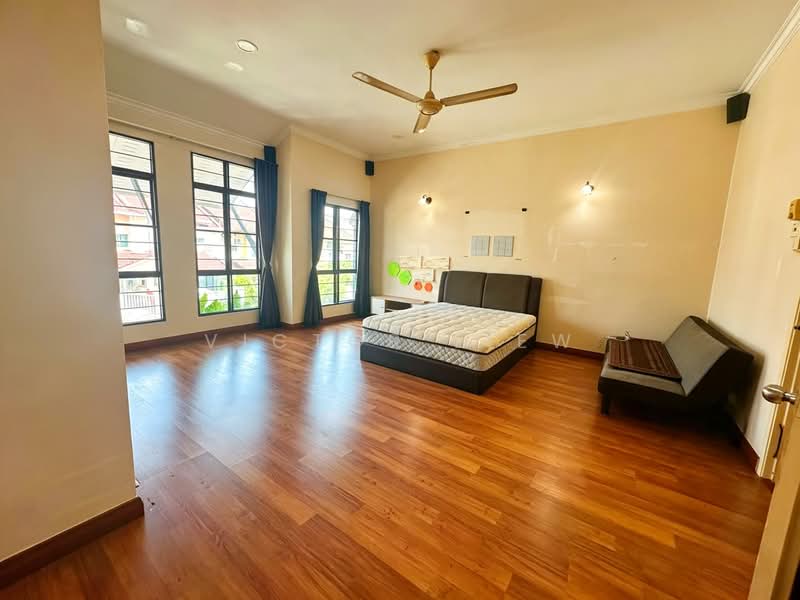 Rumah Teres 2-Tingkat untuk Dijual di Pju 1a (Ara Damansara) - Victor Liew - Bedroom - PropertyGuru.com.my