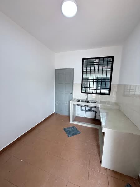 Rumah Teres 2-Tingkat untuk Dijual di Taman Sri Pulai Perdana (Skudai) - Marcus Tey - Kitchen - PropertyGuru.com.my