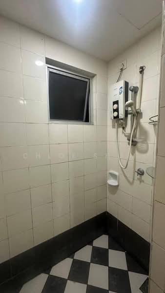 Service Residence for Sale at The Embassy (Bangunan Duta Impian) - Chloe Shum - Bathroom - PropertyGuru.com.my
