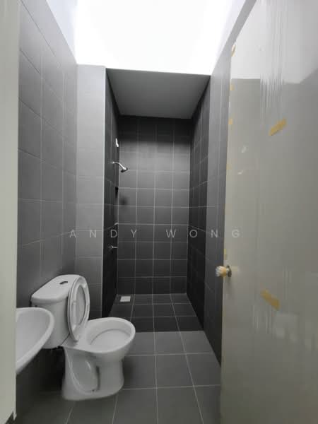 Rumah Teres 2-Tingkat untuk Dijual di Eco Forest (Semenyih) - Andy Wong - Bathroom - PropertyGuru.com.my