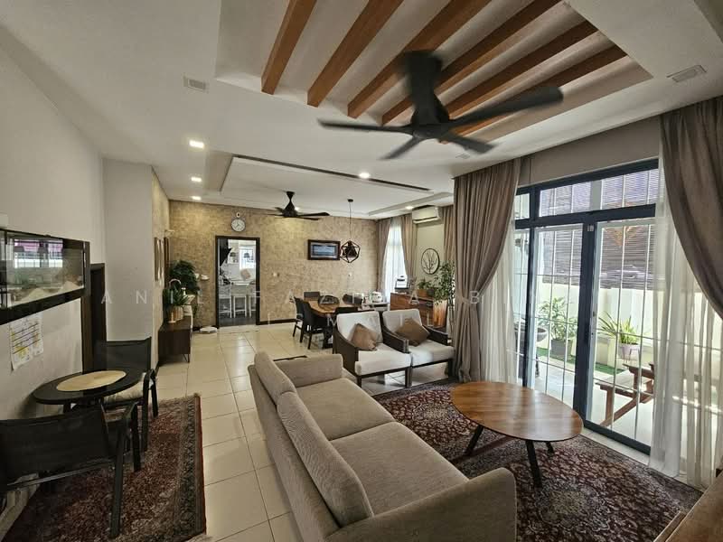 3-storey Terraced House for Sale in Denai Alam (Shah Alam) - Anil Fazila Binti Ismail - Living Room - PropertyGuru.com.my