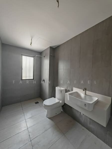 Rumah Teres 3 Tingkat untuk Dijual di Ukay Bistari (Ulu Kelang) - Farhan Rafael - Bathroom - PropertyGuru.com.my
